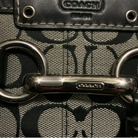 Coach Hampton Signature Jacquard - Picture 6 of 13